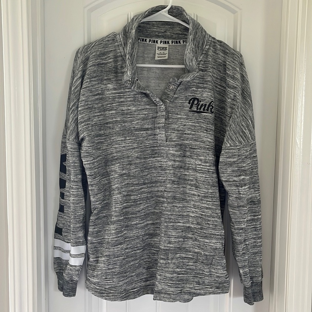 VS PINK Pullover